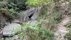 first pool of the seven hole waterfall, on the right- way up with ropes